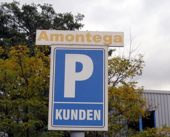 Glaserei Potsdam Parkplatz bei Amontega Gmbh.